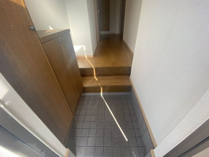 シャンドフルールの玄関