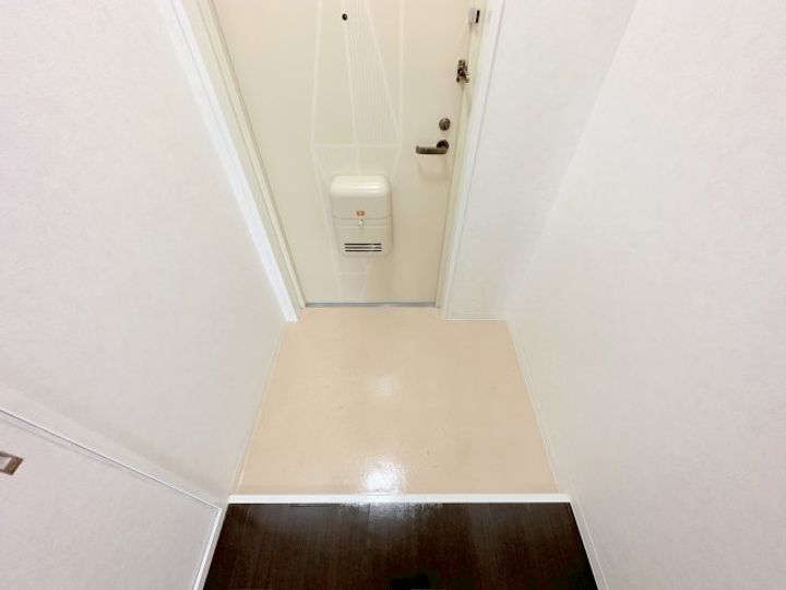 グランデ松原の玄関