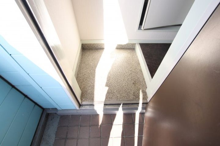 アルファ—ハウス・リベラの玄関