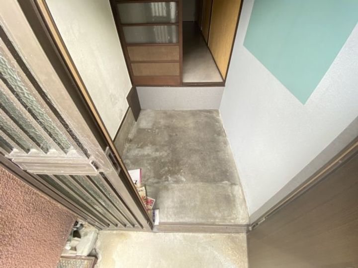 大阪府松原市東新町5丁目(一戸建)の賃貸物件の玄関