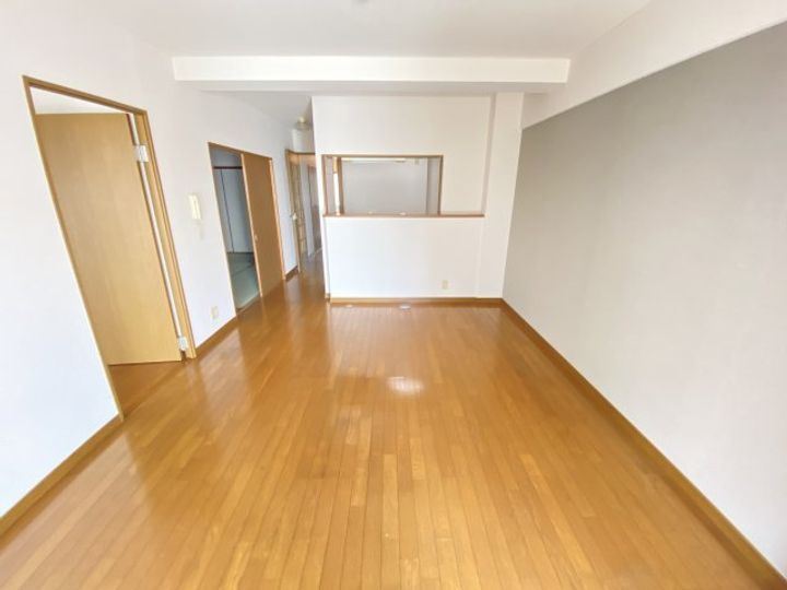 サンウエストの居間