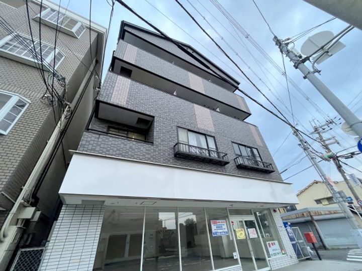 シャトランの外観