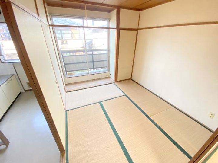 三和マンションの居間