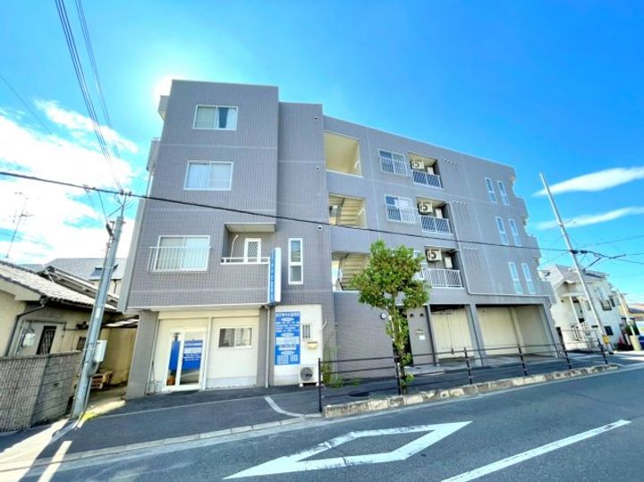 プチモンティの外観