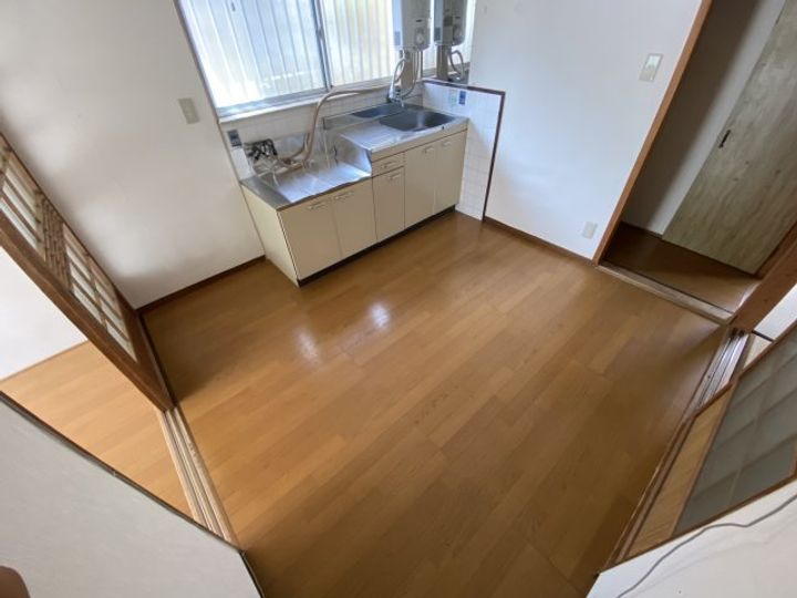 大阪府羽曳野市島泉1丁目(一戸建)の賃貸物件の居間