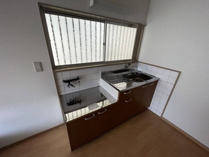 大阪府羽曳野市島泉1丁目(一戸建)の賃貸物件のキッチン