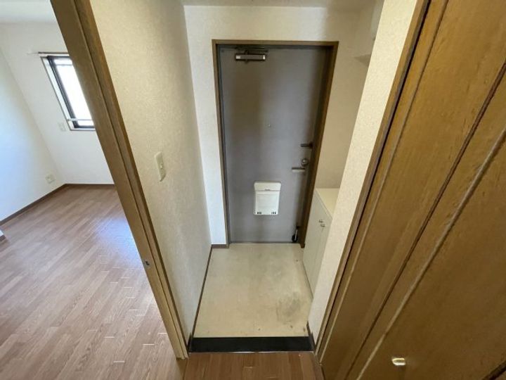 ソレーユ松村の玄関