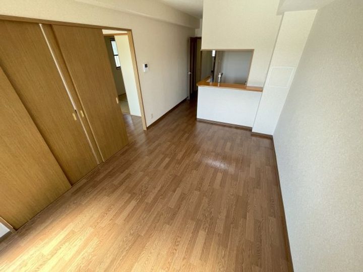 ソレーユ松村の居間