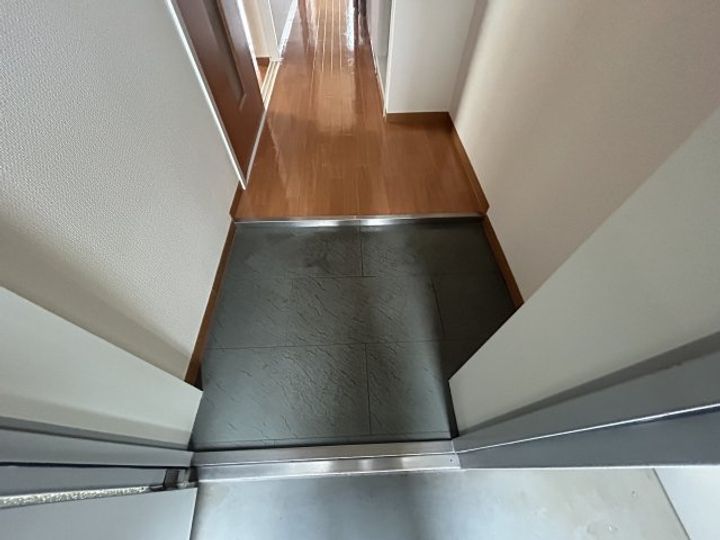 サウスビレッジの玄関