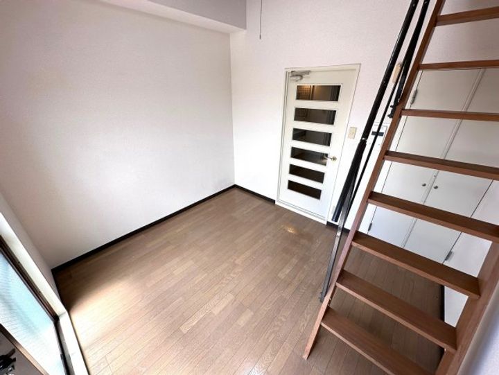 芸大ヒルズマンションの居間