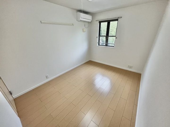 アザレーアⅡのその他画像