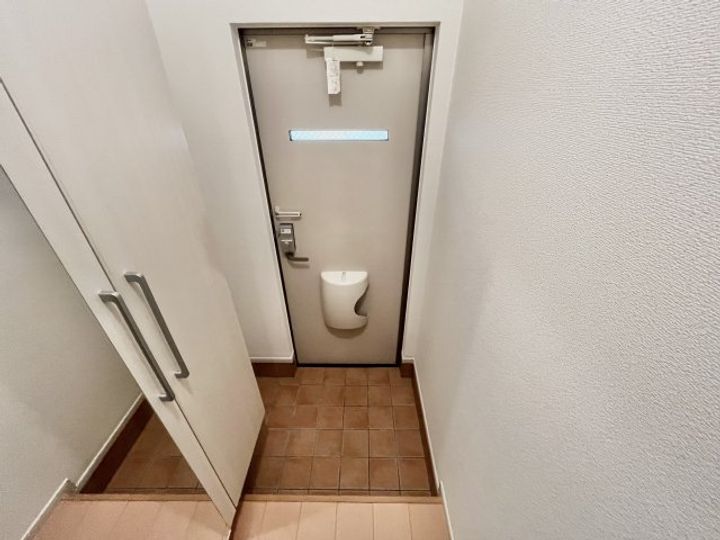 アザレーアⅡの玄関