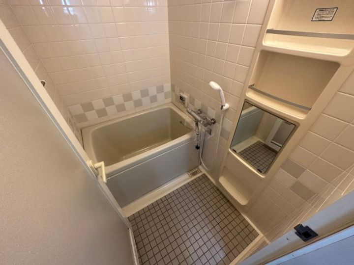 ザウバーベルクの風呂