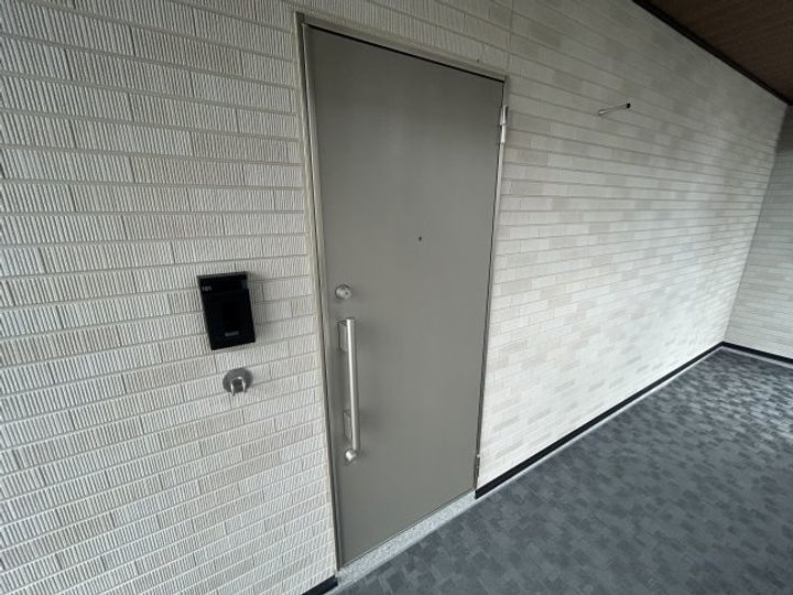 アルモニーブラッセの玄関