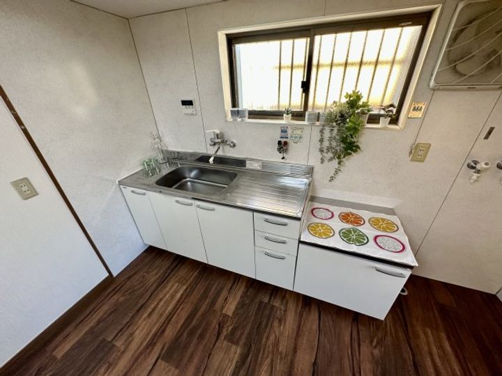 大阪府羽曳野市伊賀6丁目(一戸建)の賃貸物件のキッチン