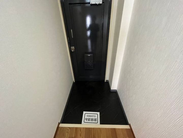 ハイツ梶本の玄関