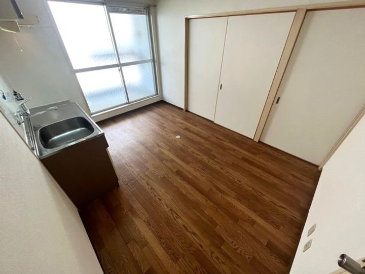 ハイツ梶本の居間