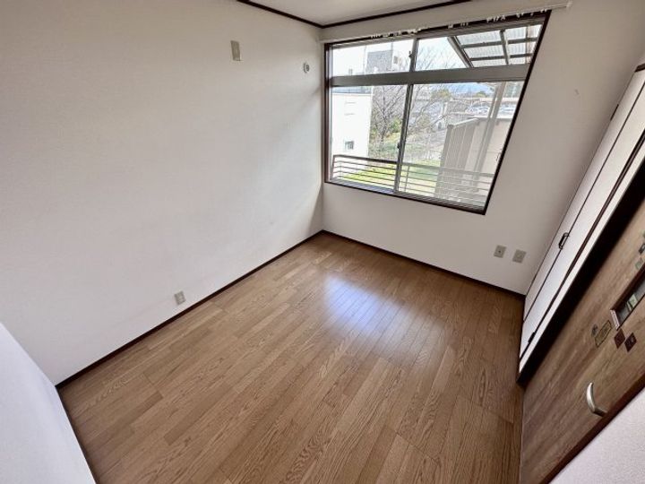 大阪府藤井寺市野中3丁目(一戸建)の賃貸物件の寝室