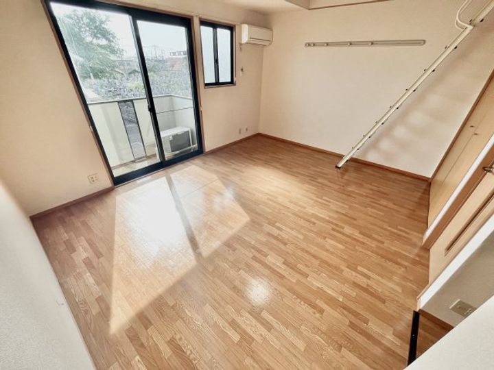 AMOUR ASABUの居間