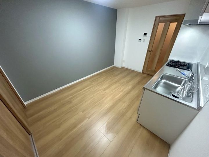 TKアンバーコート松原の居間