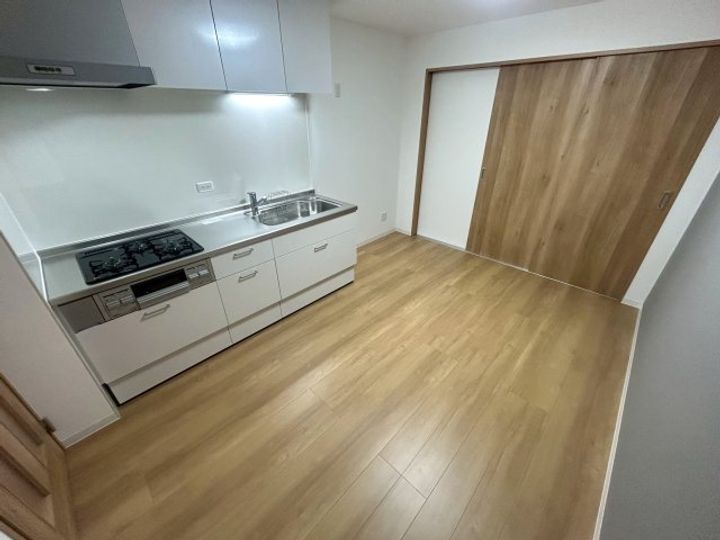 TKアンバーコート松原の居間