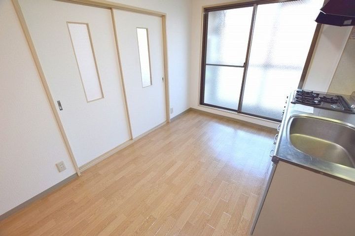 大栄ハウスの居間