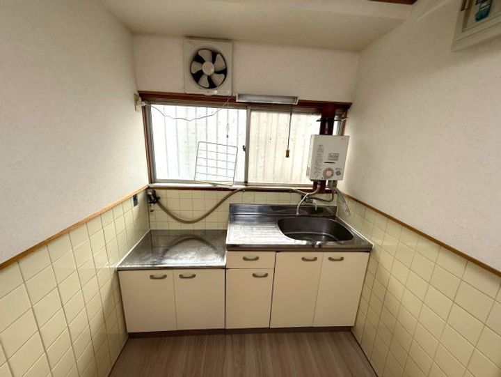 大阪府藤井寺市藤井寺3丁目(一戸建)の賃貸物件のキッチン