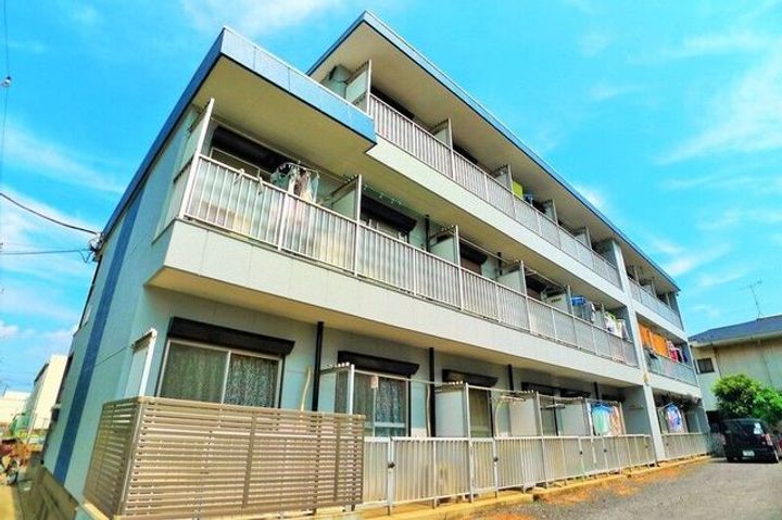 ロイヤルハイツ東所沢の外観