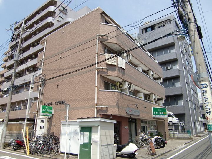 クレセントくすのき台の外観