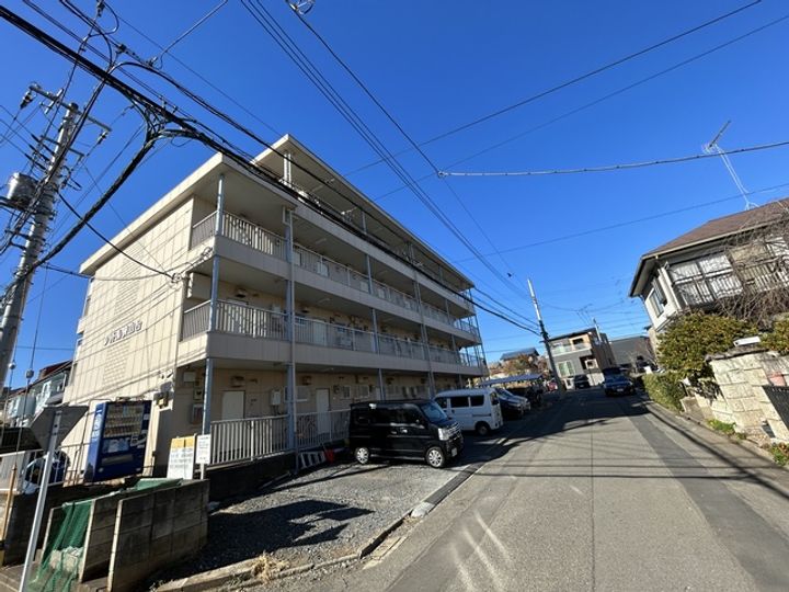 シャトル狭山台の外観