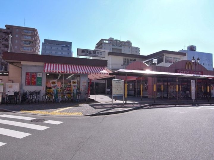 ソレイユ新狭山の周辺