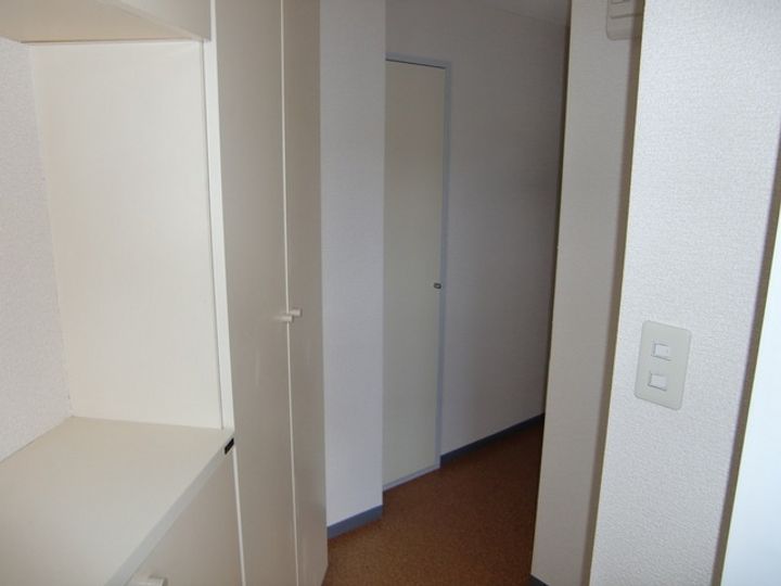 クレセントくすのき台の玄関