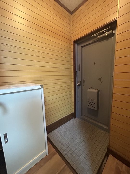 扇マンションの玄関