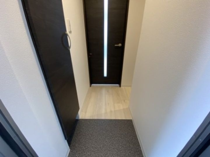 ジーメゾン狭山中央の玄関