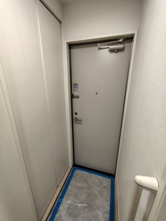 roUte residenceの玄関