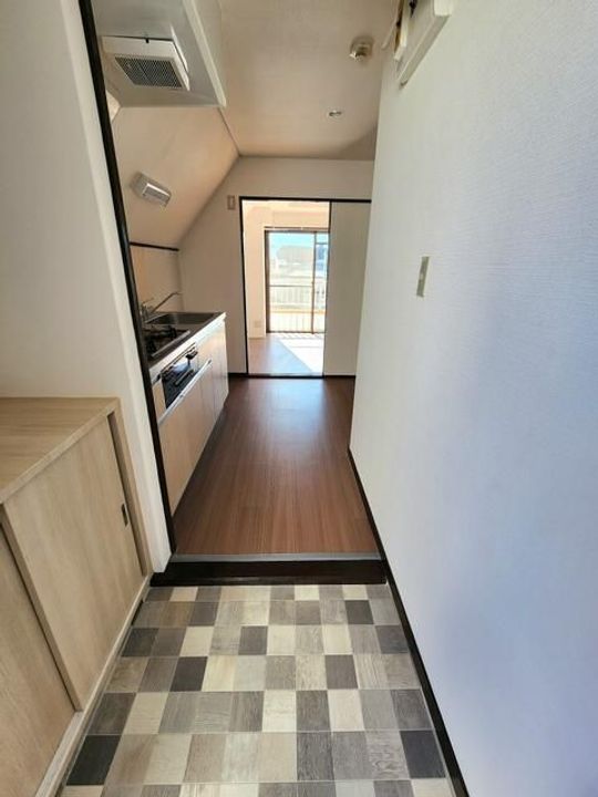 ヒルズ青葉の玄関