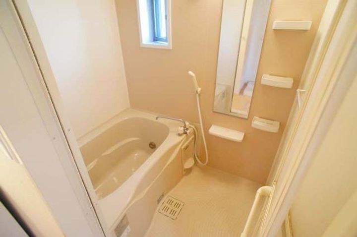 ローランド ガーデン Ⅰの風呂