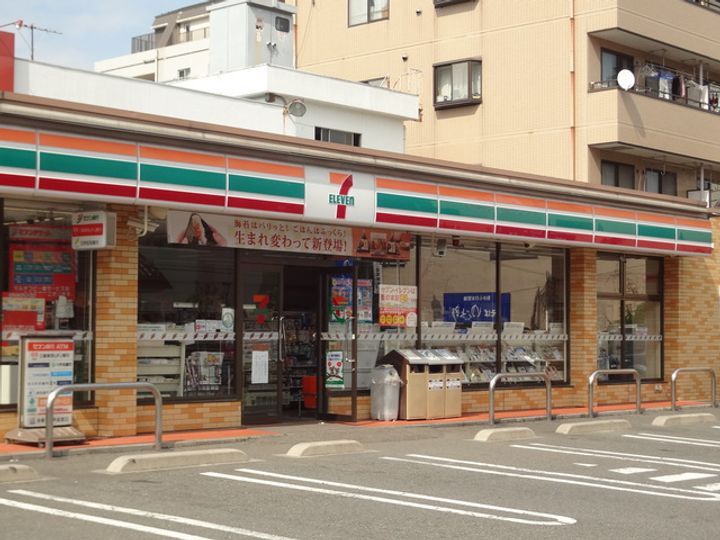 シャルムベルシーの周辺