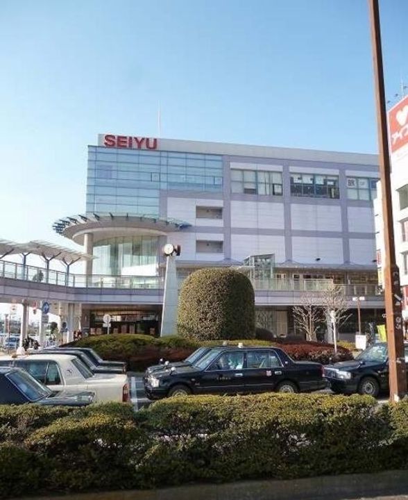 フォンターナ・ヴィータの周辺