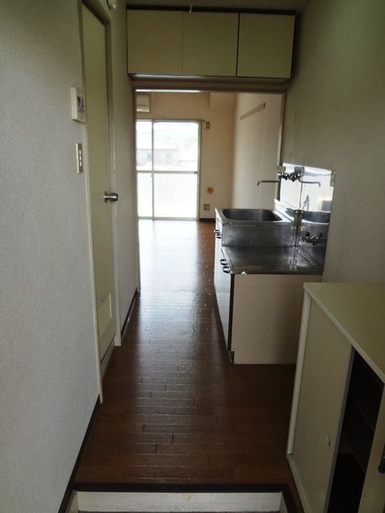 テェイルスクウェア203の玄関