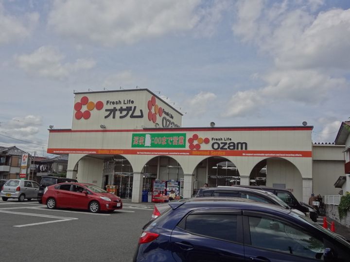 サンリットプレイスの周辺