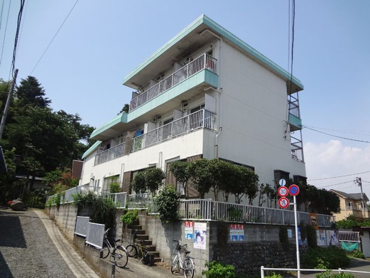 テェイルスクウェア203の外観