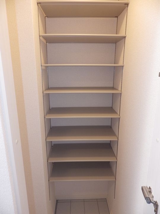 サンク フレールの玄関