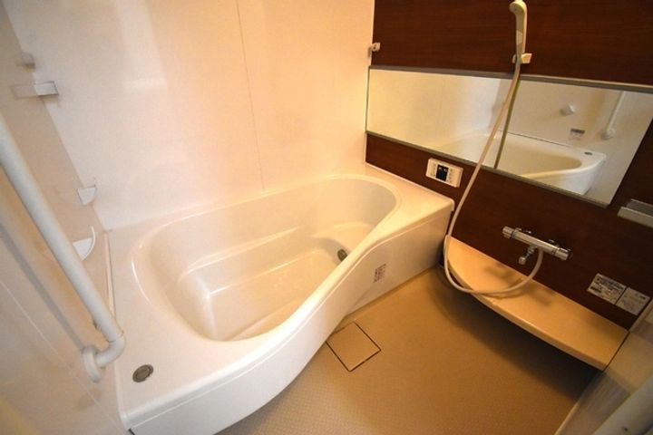 ルミエール ド エスポワール Ⅱの風呂