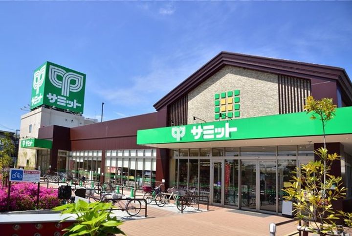 メゾン・ド・コンテス の周辺