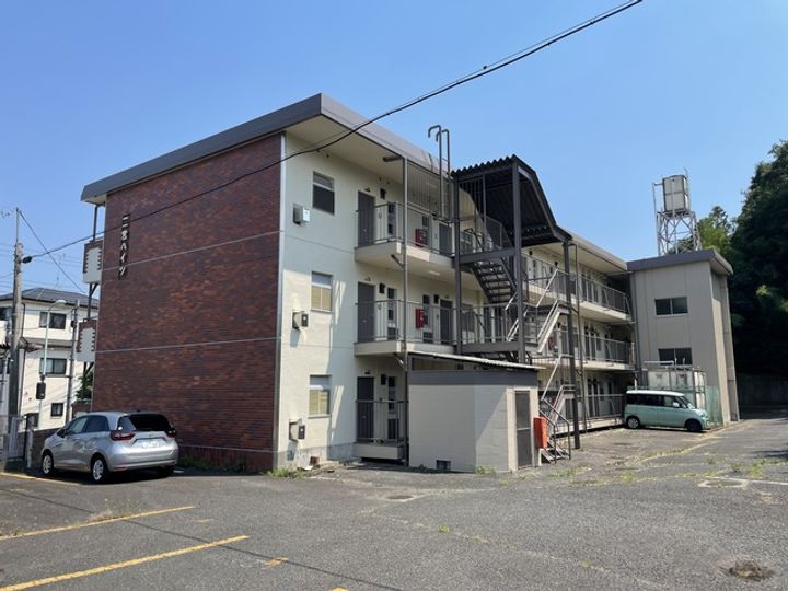 二宮ハイツ205の外観