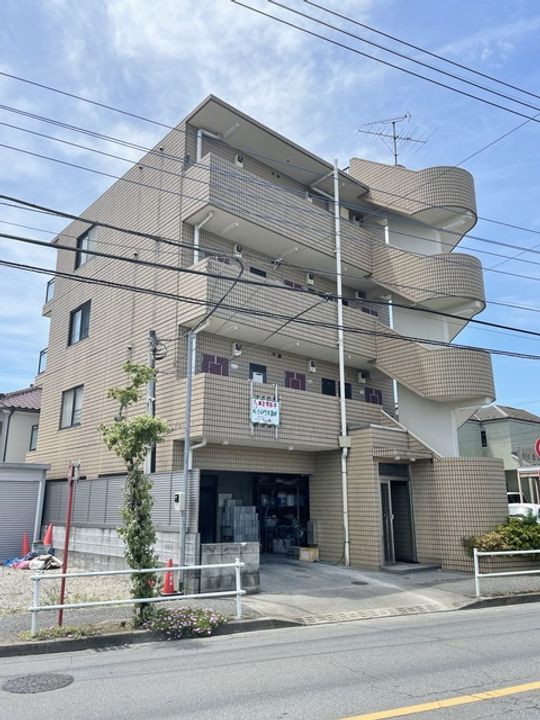 大南ビルの外観