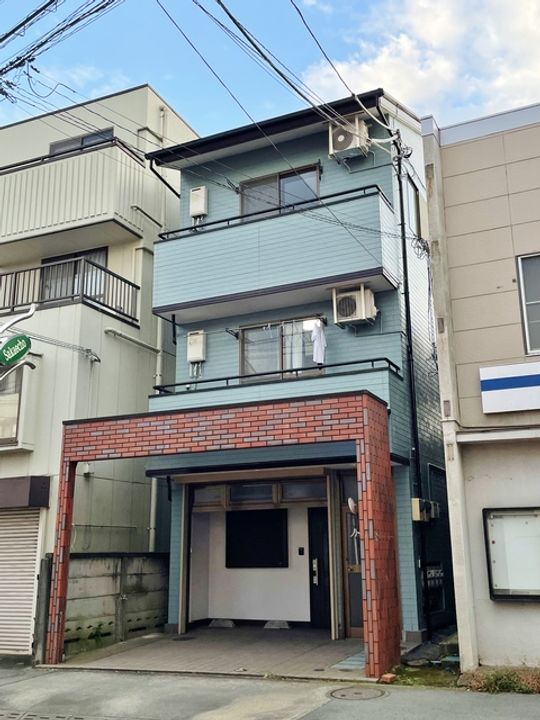 スプリングス立川の外観