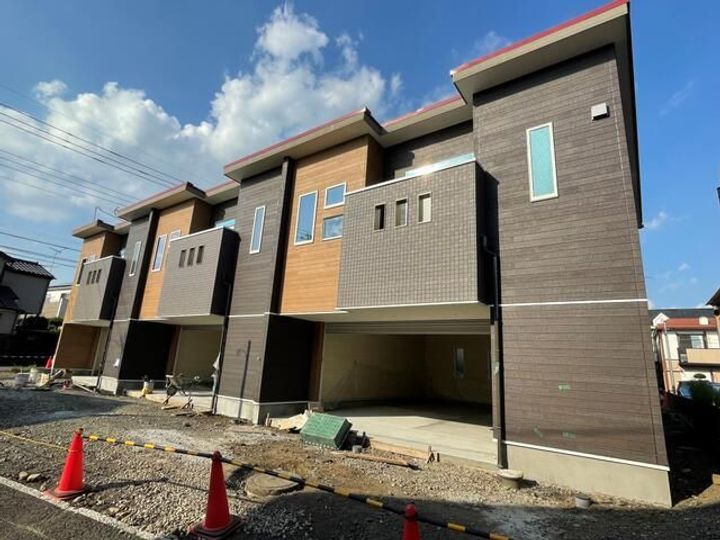 ガラージュ・ド・ルクスみゆきの外観