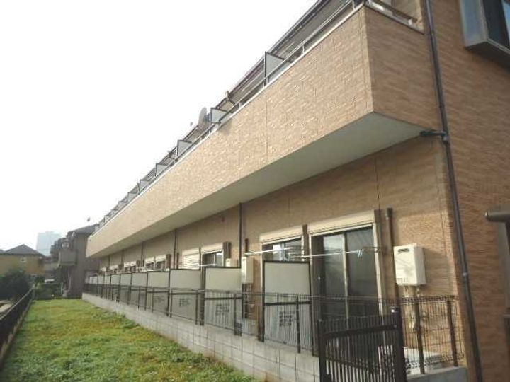 クレセントハイツTOKYUⅢの外観